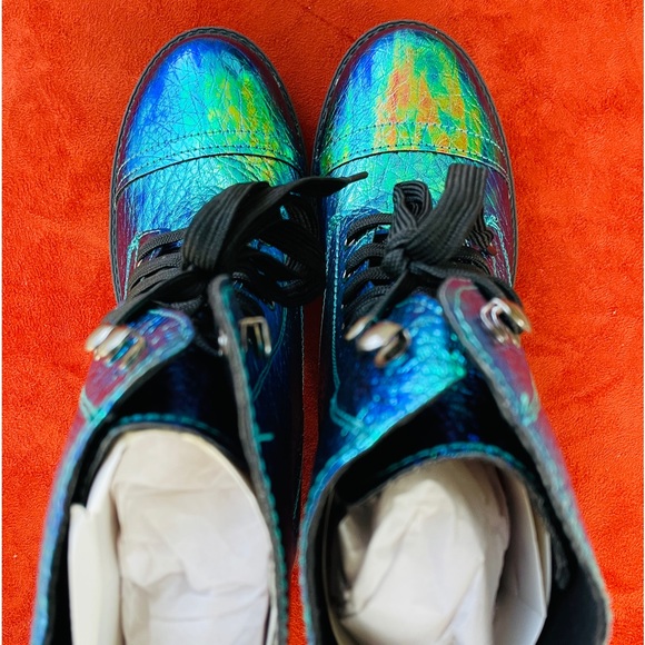 N.Y.L.A. New Sold-Out MERMAID TEARS Oil Slick COMBAT Style Dolls Kill BOOTS Sz 6 - Picture 6 of 6